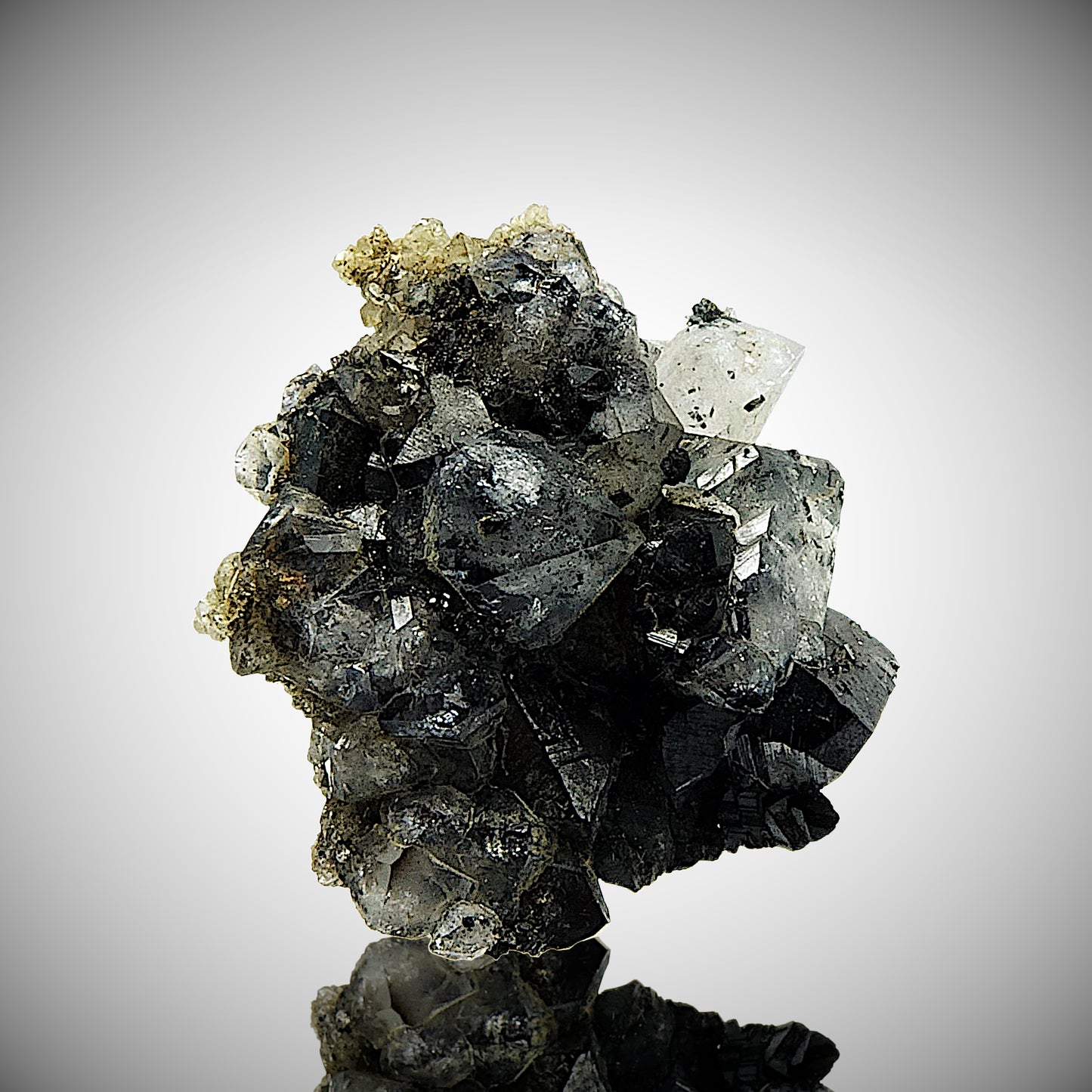 Ilvaite, Quartz - Dalnegorsk