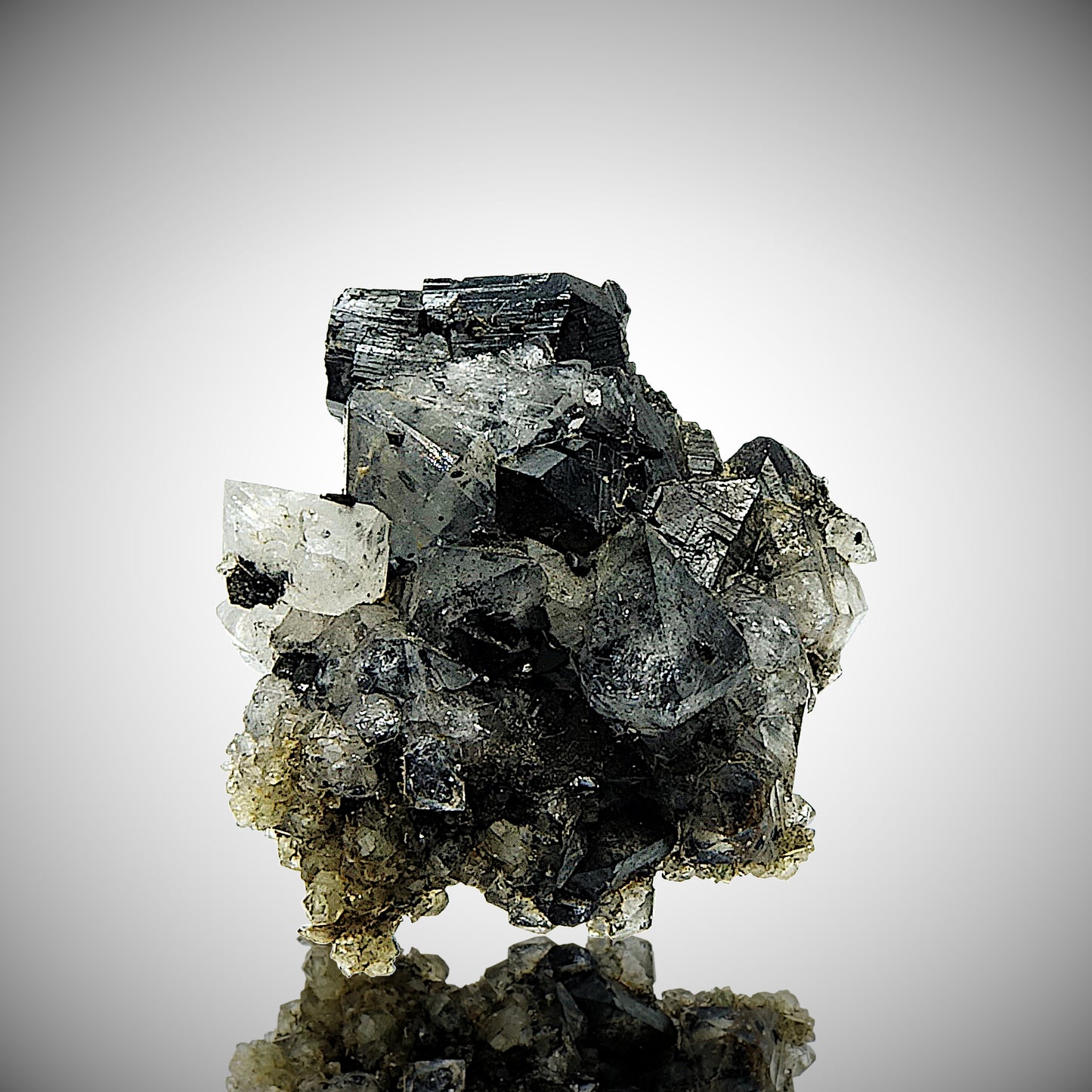 Ilvaite, Quartz - Dalnegorsk