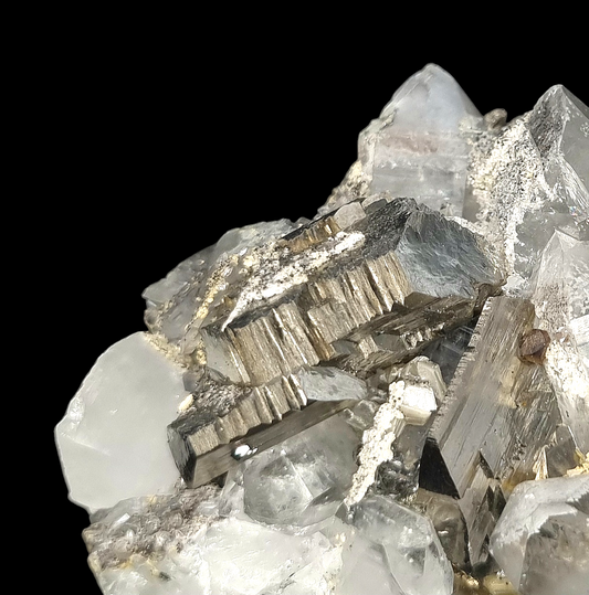 Arsenopyrit/e, Quarz/Quartz, Scheelit/e, Stannit/e - Yaogangxian, China