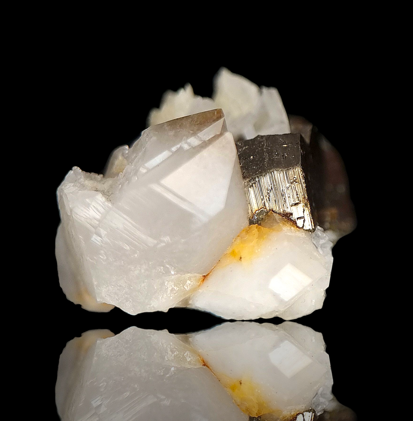 Pyrrhotin & Quarz/Pyrrhotite & Quartz - Furkabasistunnel, Uri 🇨🇭