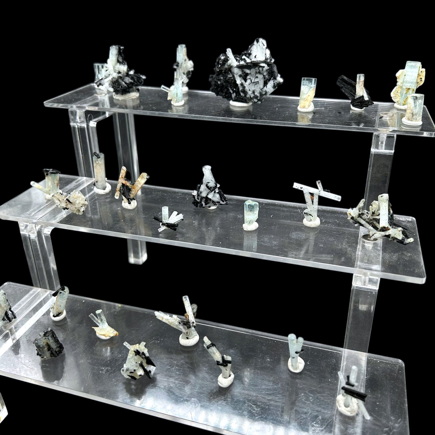 27x Aquamarinkristalle und -cluster - Erongo, Namibia