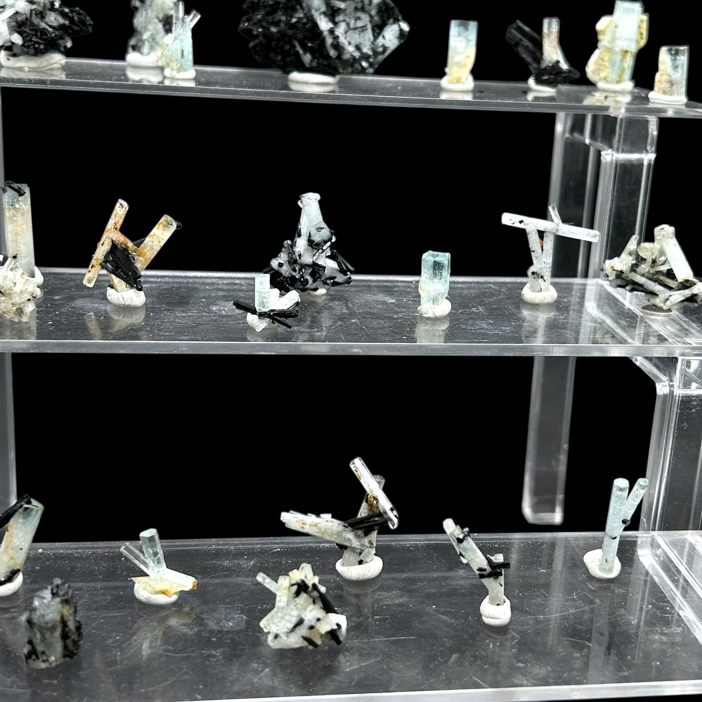 27x Aquamarinkristalle und -cluster - Erongo, Namibia