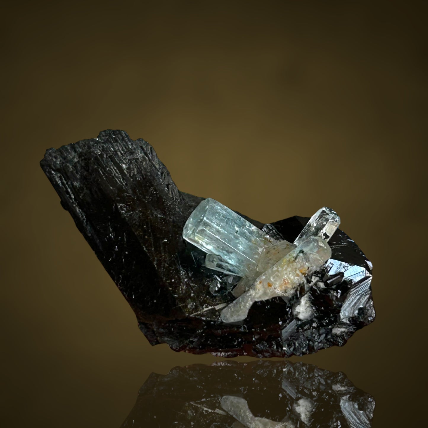 Aquamarin, Schörl-Turmalin - Erongo, Namibia
