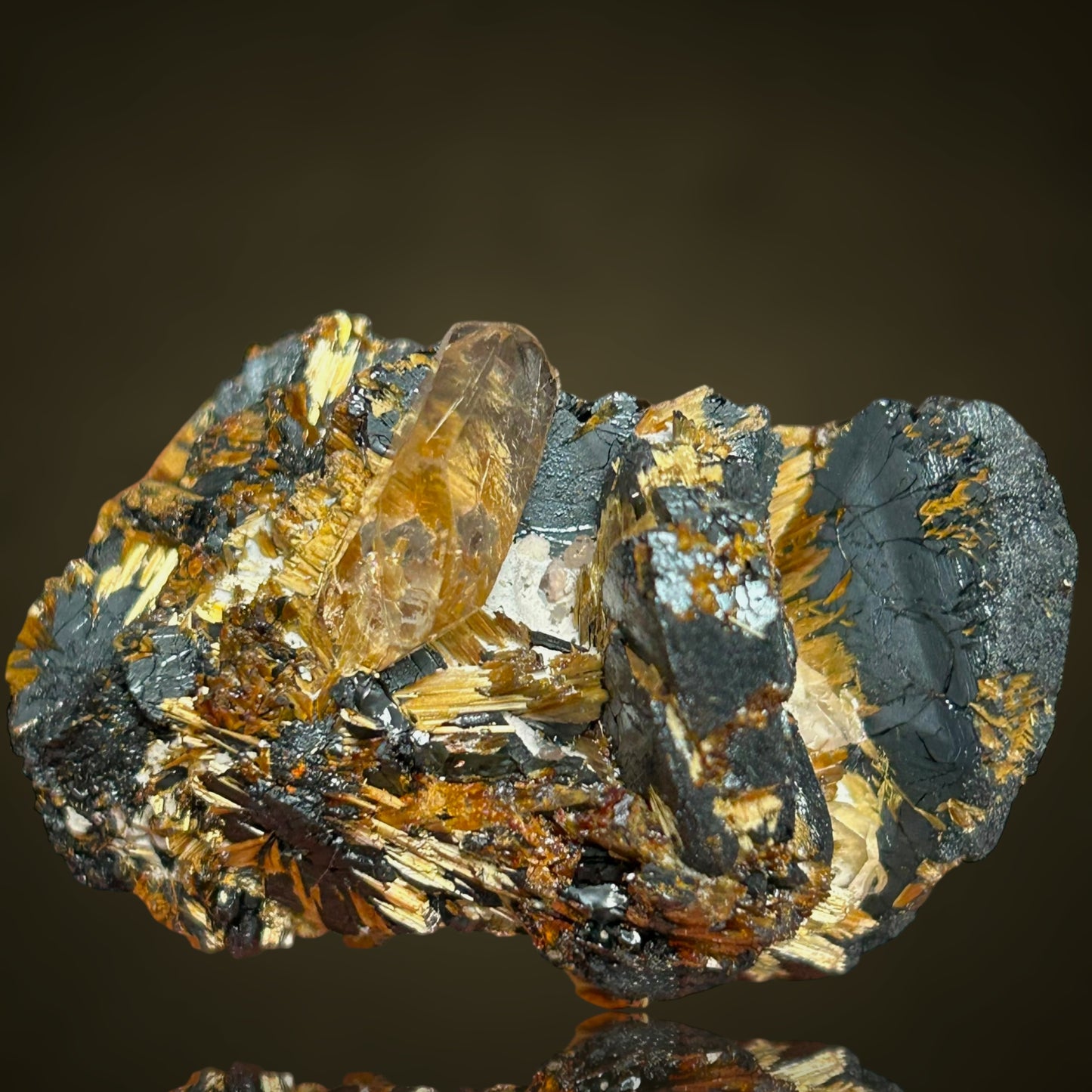 Rutile, Hämatite, Quartz suns - Novo Horizonte, Brazil