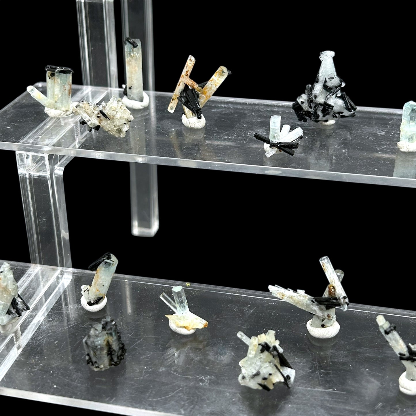 27x Aquamarinkristalle und -cluster - Erongo, Namibia