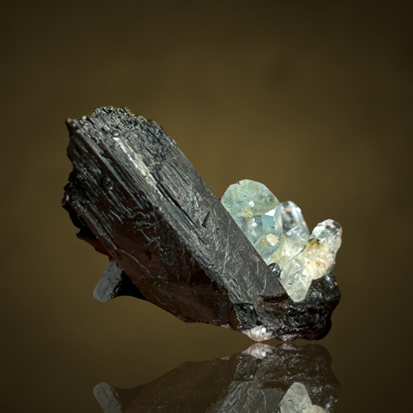 Aquamarin, Schörl-Turmalin - Erongo, Namibia