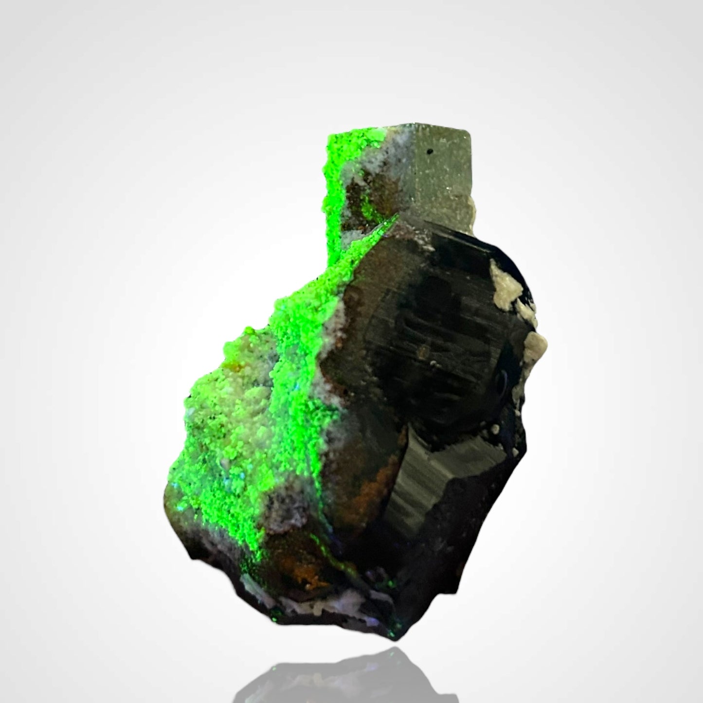 Aquamarin, Schörl, Hyalit - Erongo, Namibia