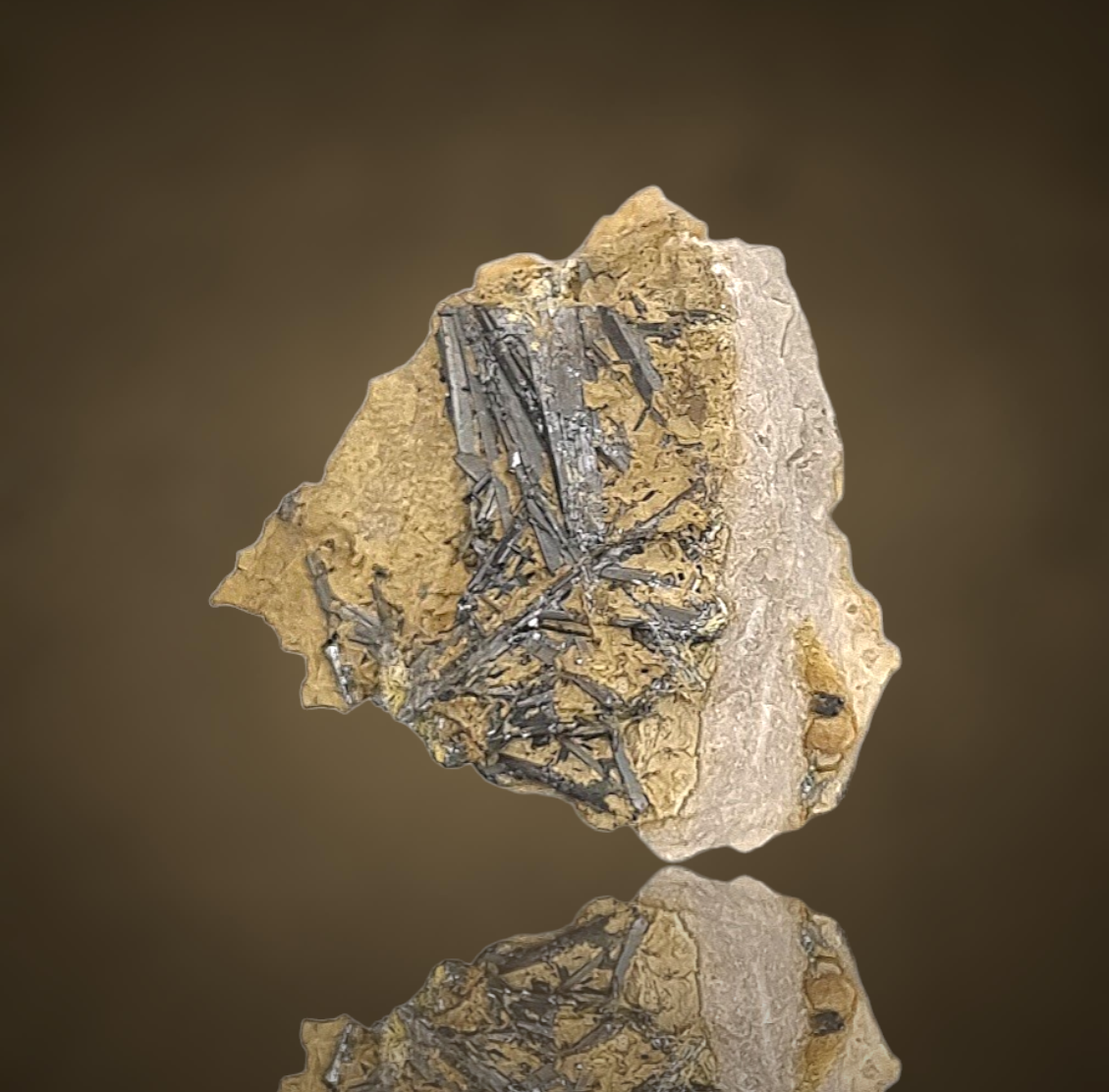 Stibnite - Sorgente Solfurea, Tuscany, Italy