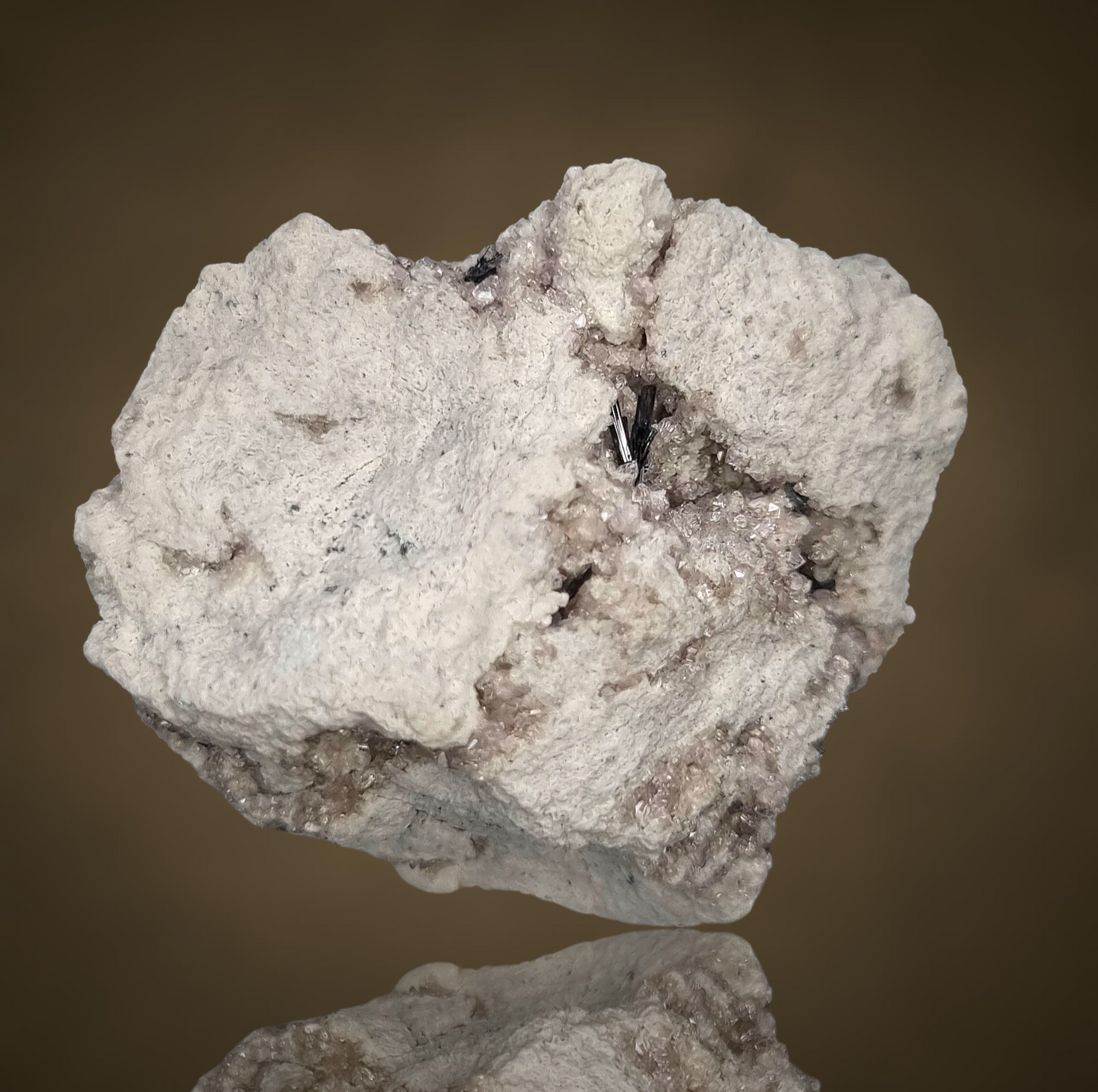 Pseudobrookit & Topas - Thomas Range