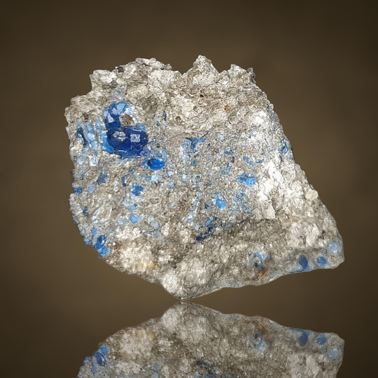 Kobaltblauer Hauyn - Eifel 🇩🇪