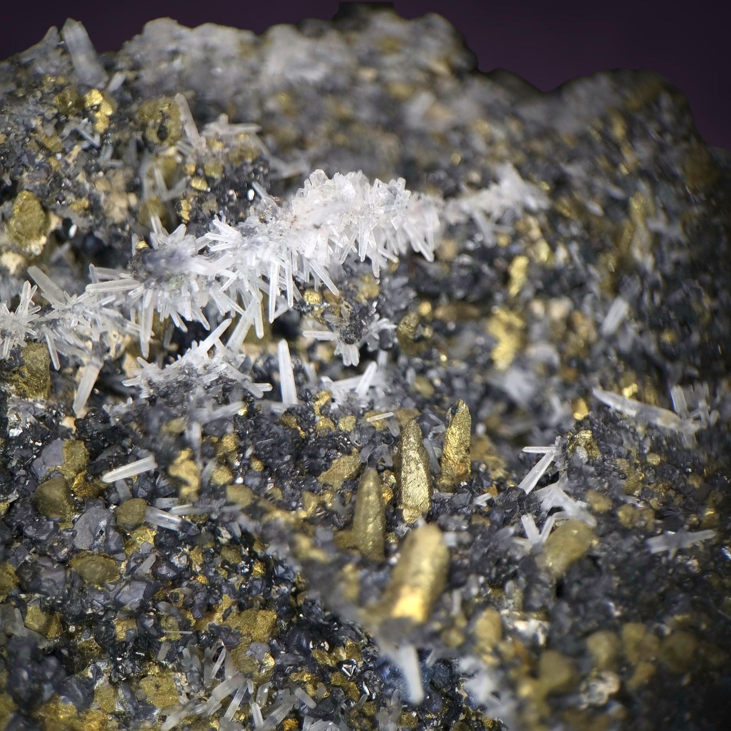 Chalcopyrite - Madan, Bulgaria