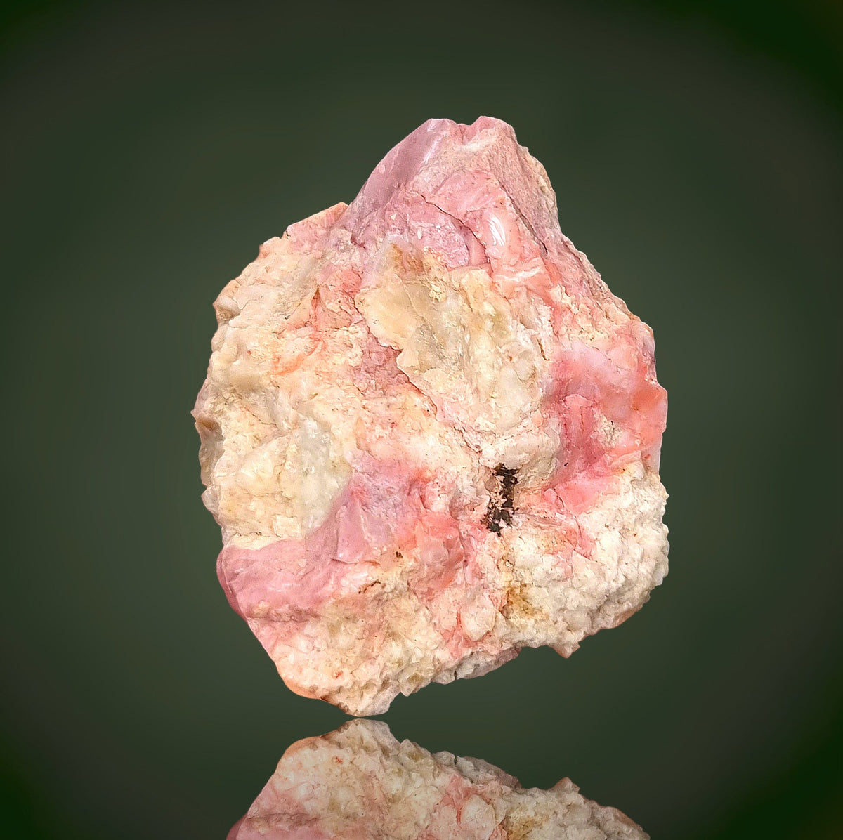 Opal, Zinnober - Glass Butte, Oregon
