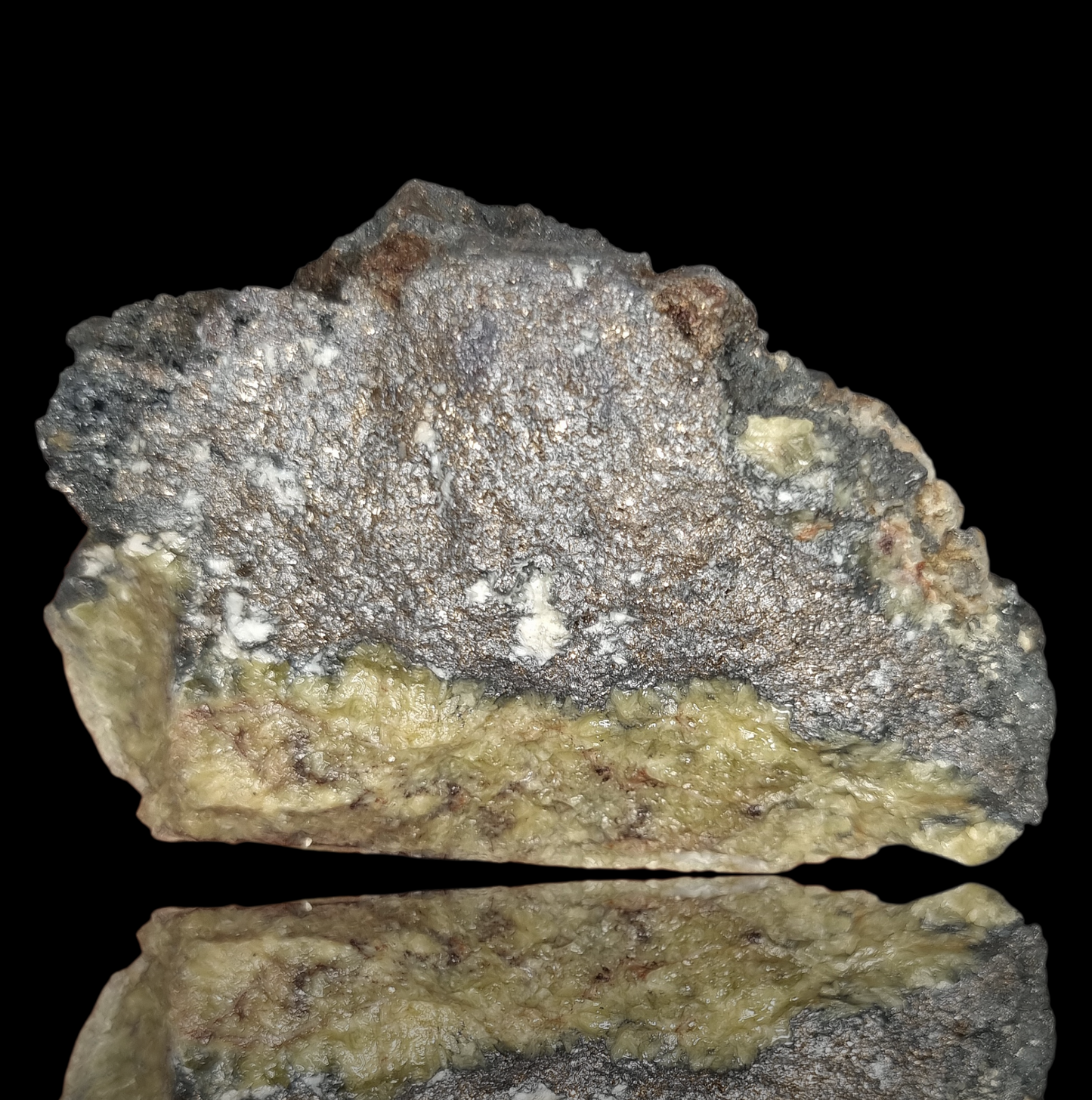 Native Bismuth - Shaft 371, Hartenstein, Erzgebirge