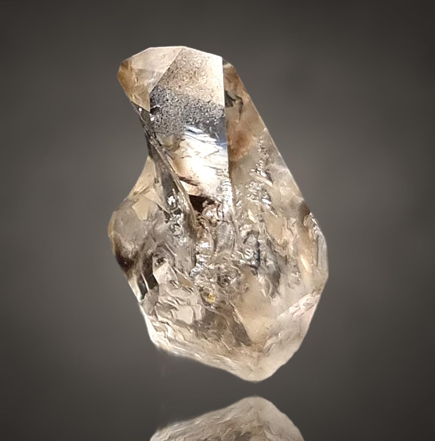 Schaumburger Diamant mit Einschlüssen/Schaumburg diamond with inclusions - Schaumburg
