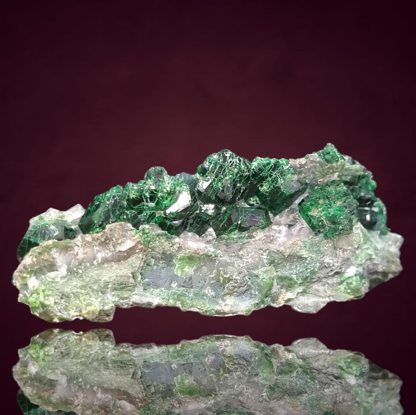 Uwarowit/Uvarovite - Outokumpu, Finnland