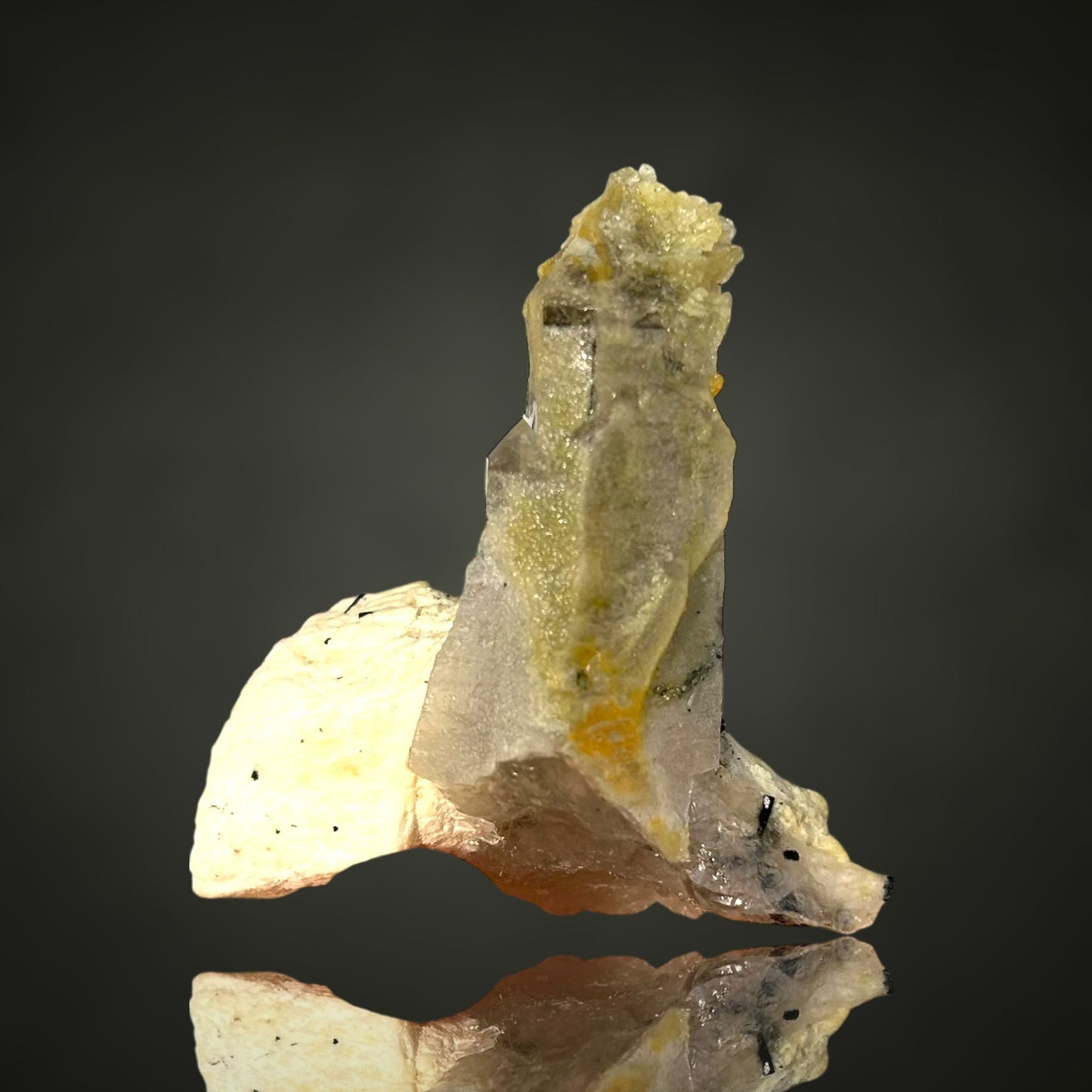 Hyalit auf Quarz und Feldspat – Erongo, Namibia