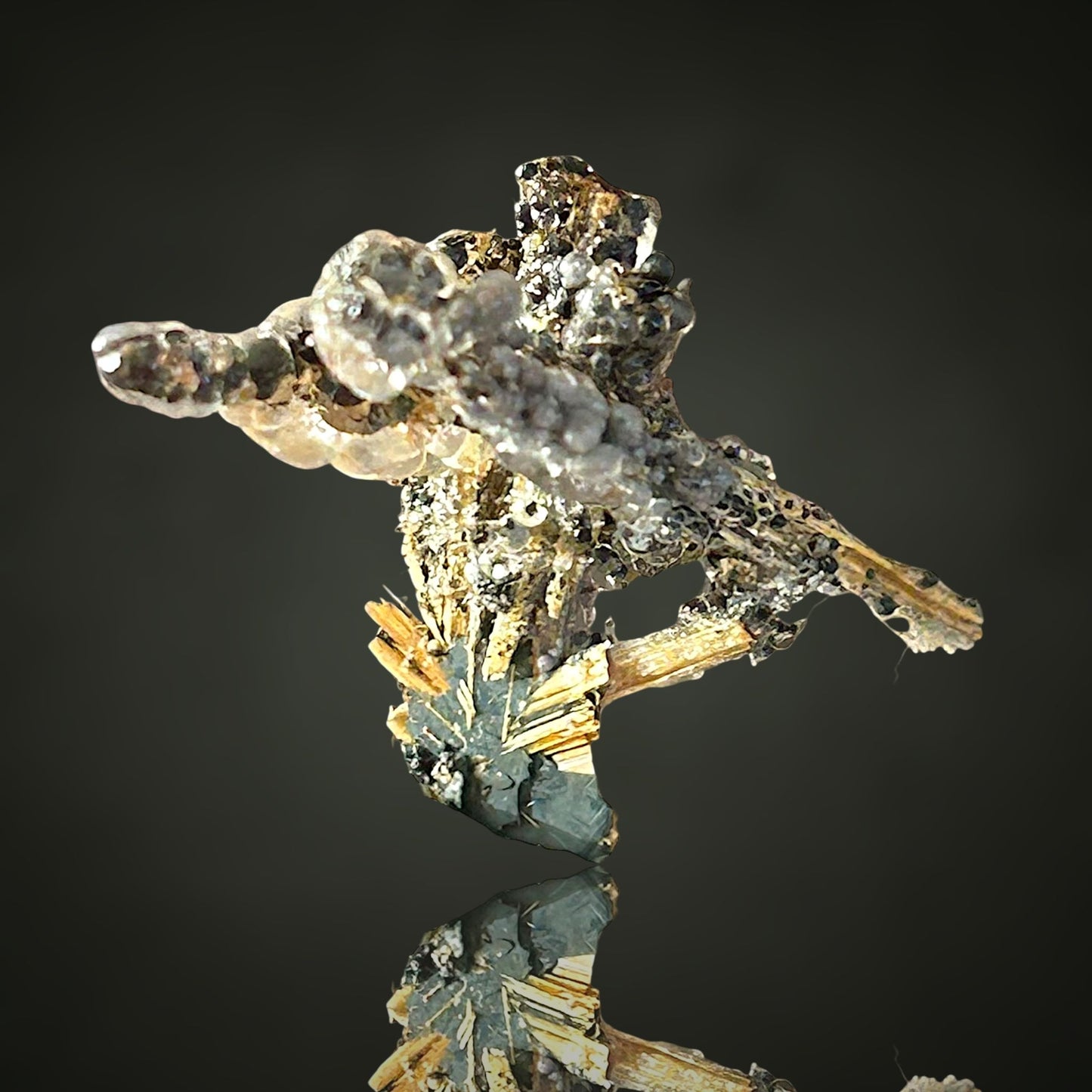 Hyalite, Rutile & Hematite - Novo Horizonte, Brazil