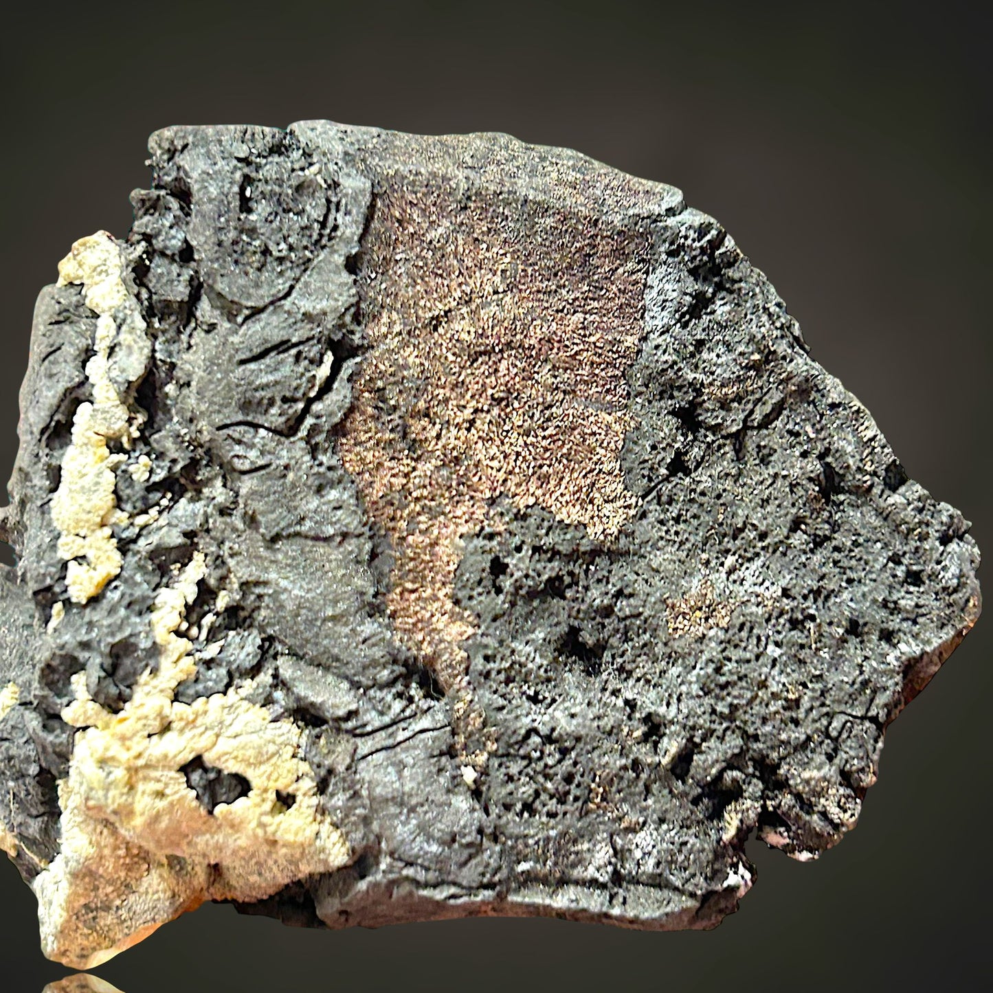 Gediegen Silber in gediegen Arsen - Erzgebirge