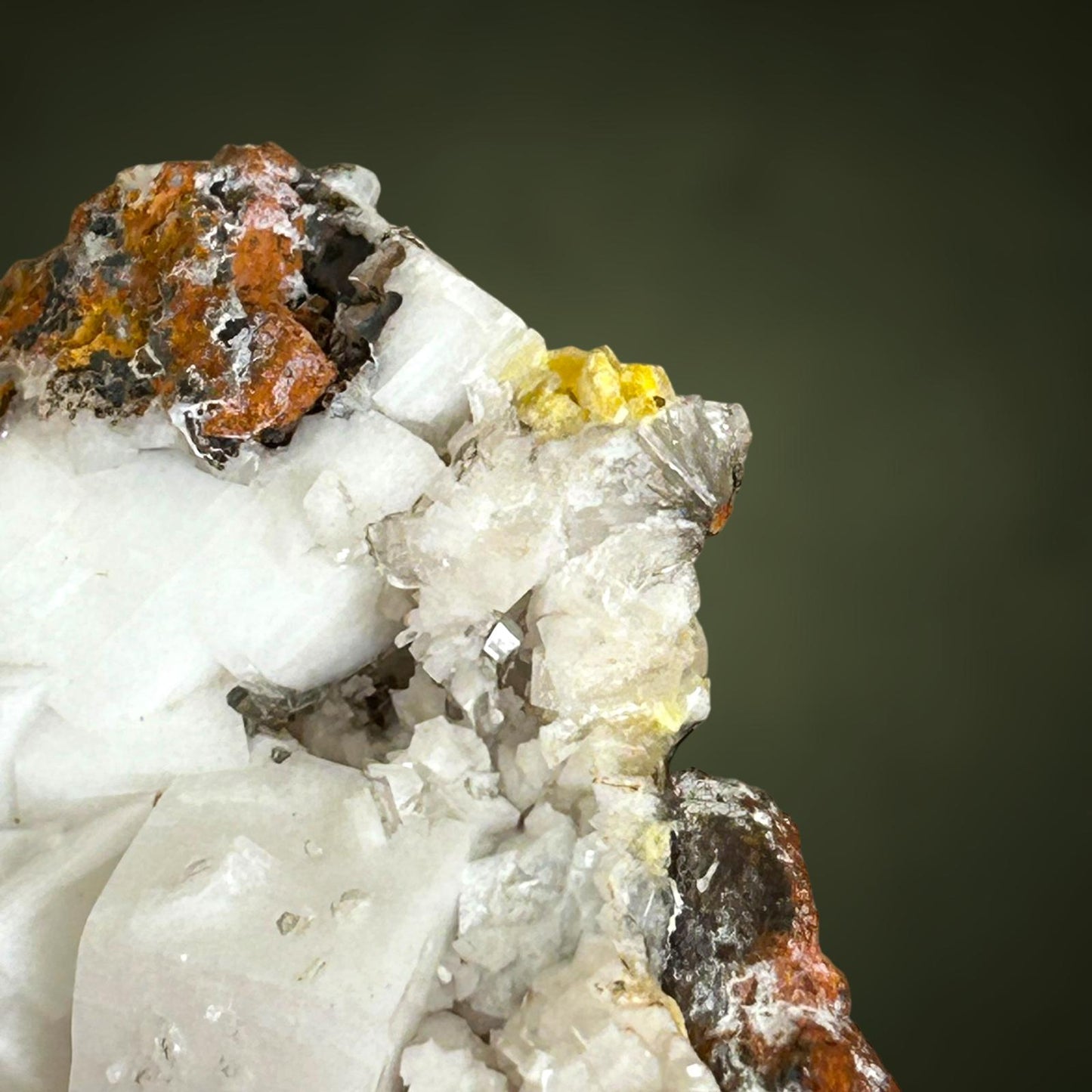 Calcit, Hemimorphit, Mimetesit – Ojuela Mine