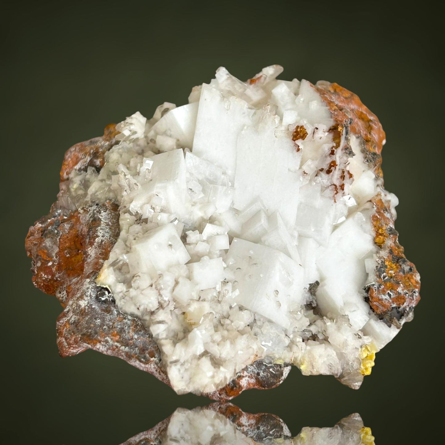 Calcit, Hemimorphit, Mimetesit – Ojuela Mine