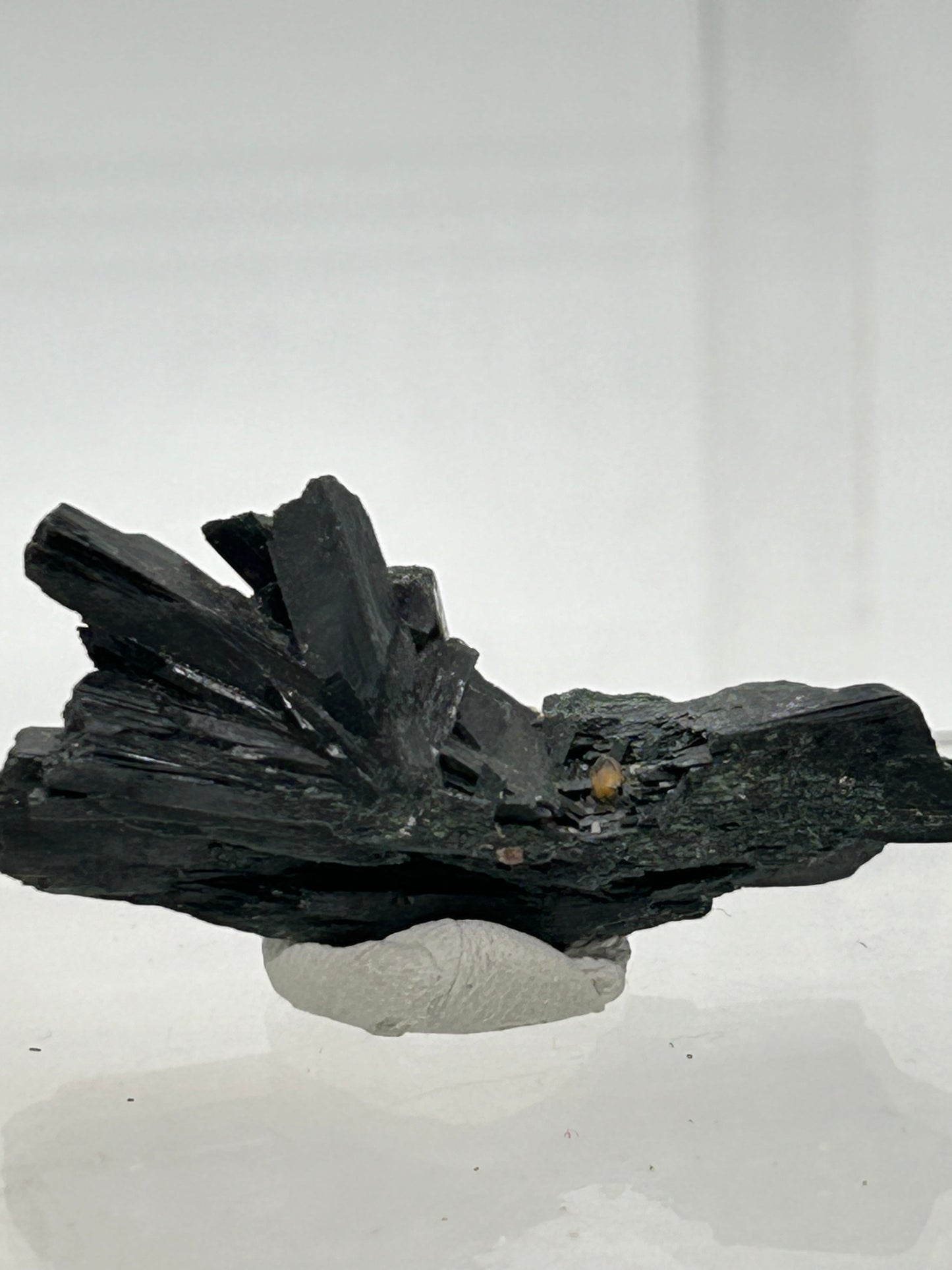 18 x Aegirin/e, Zircone - Mt. Malosa, Malawi