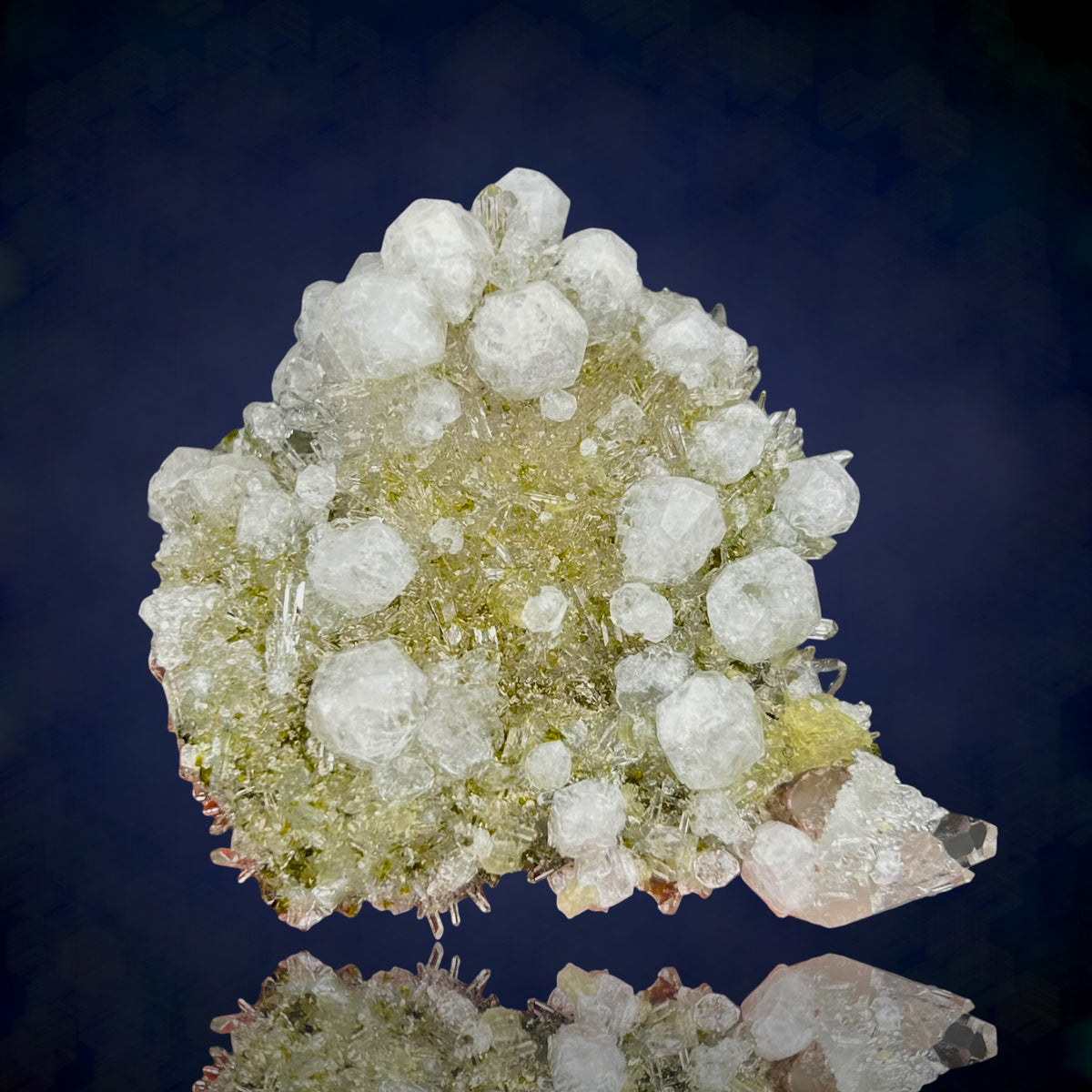 Analcime, Prehnite, Quartz - Tafelkop, Namibia