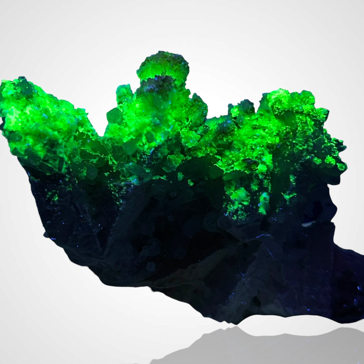 Artichoke Quartz, Hyalite, Orthoclase- Erongo, Namibia
