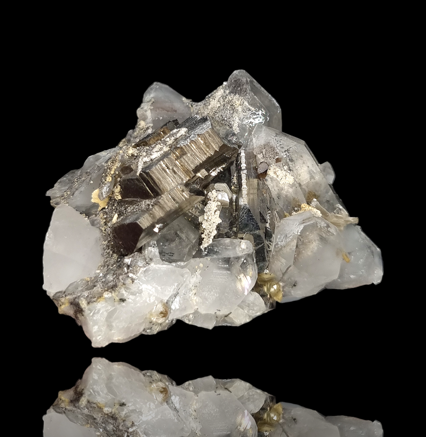 Arsenopyrit/e, Quarz/Quartz, Scheelit/e, Stannit/e - Yaogangxian, China