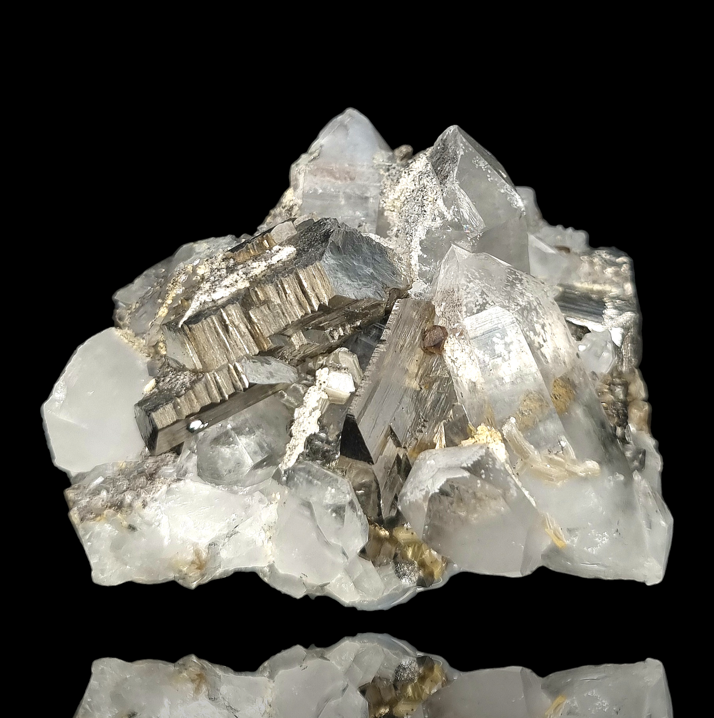 Arsenopyrit/e, Quarz/Quartz, Scheelit/e, Stannit/e - Yaogangxian, China