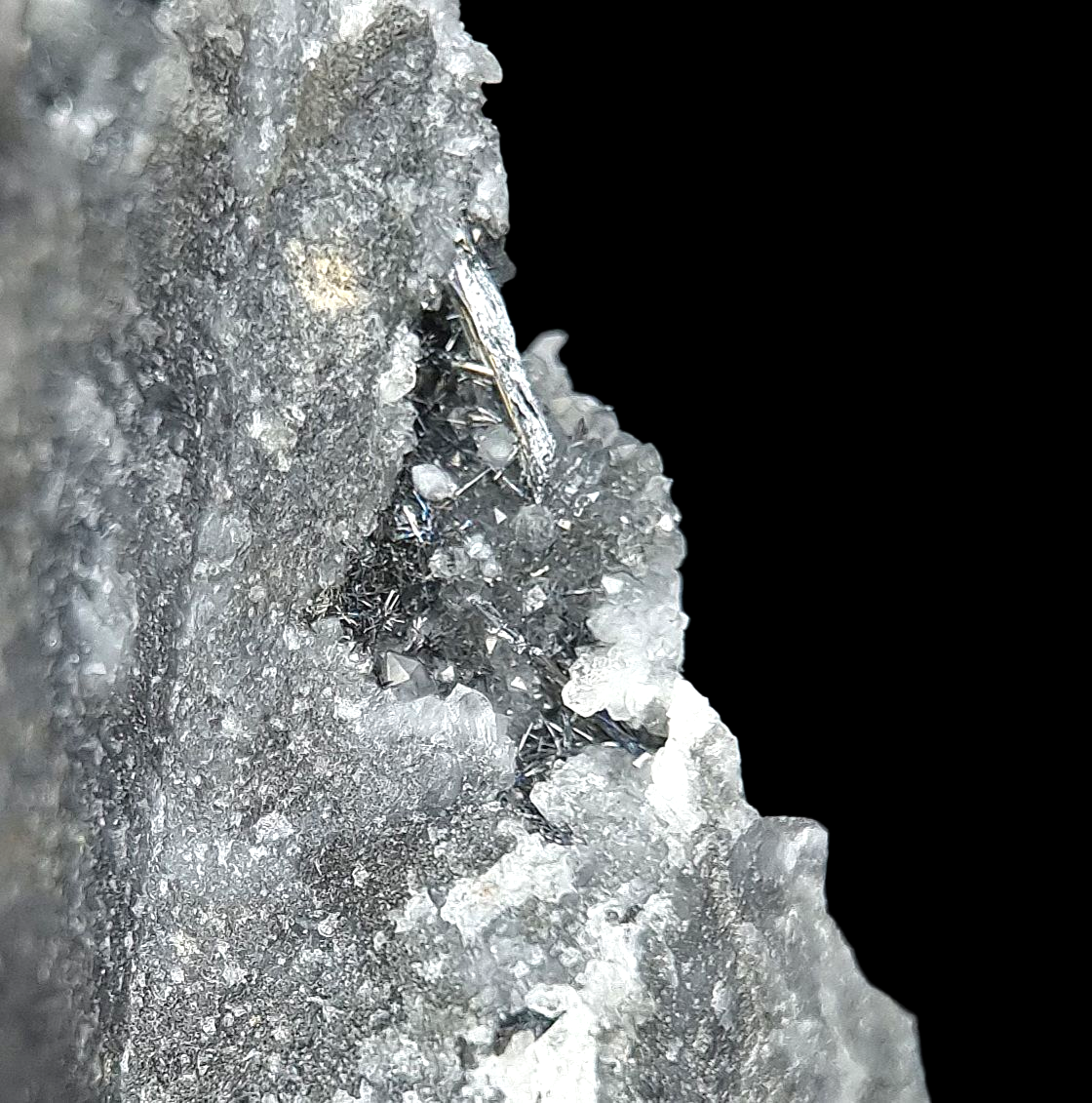 Stibnit/e - Mine de Daü, Auvergne 🇲🇫