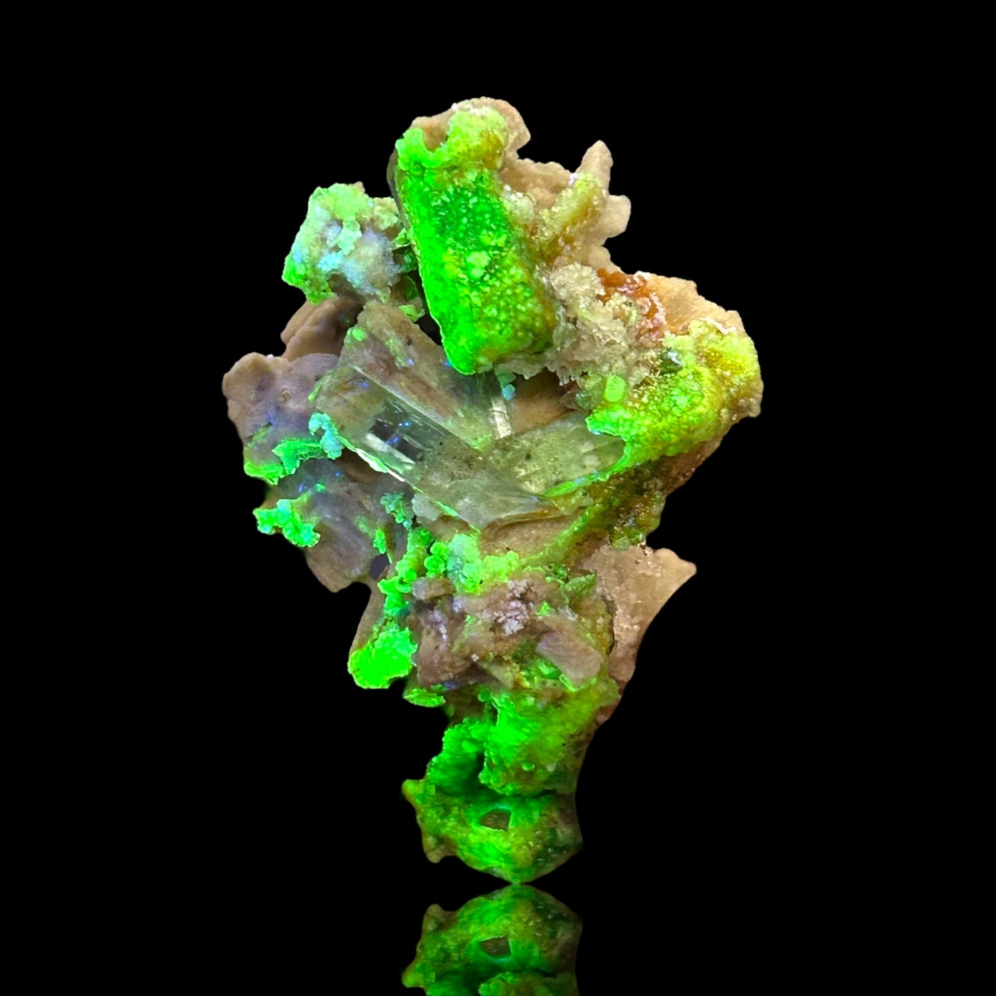 Hyalit, Aquamarin, Orthoklas - Erongo, Namibia