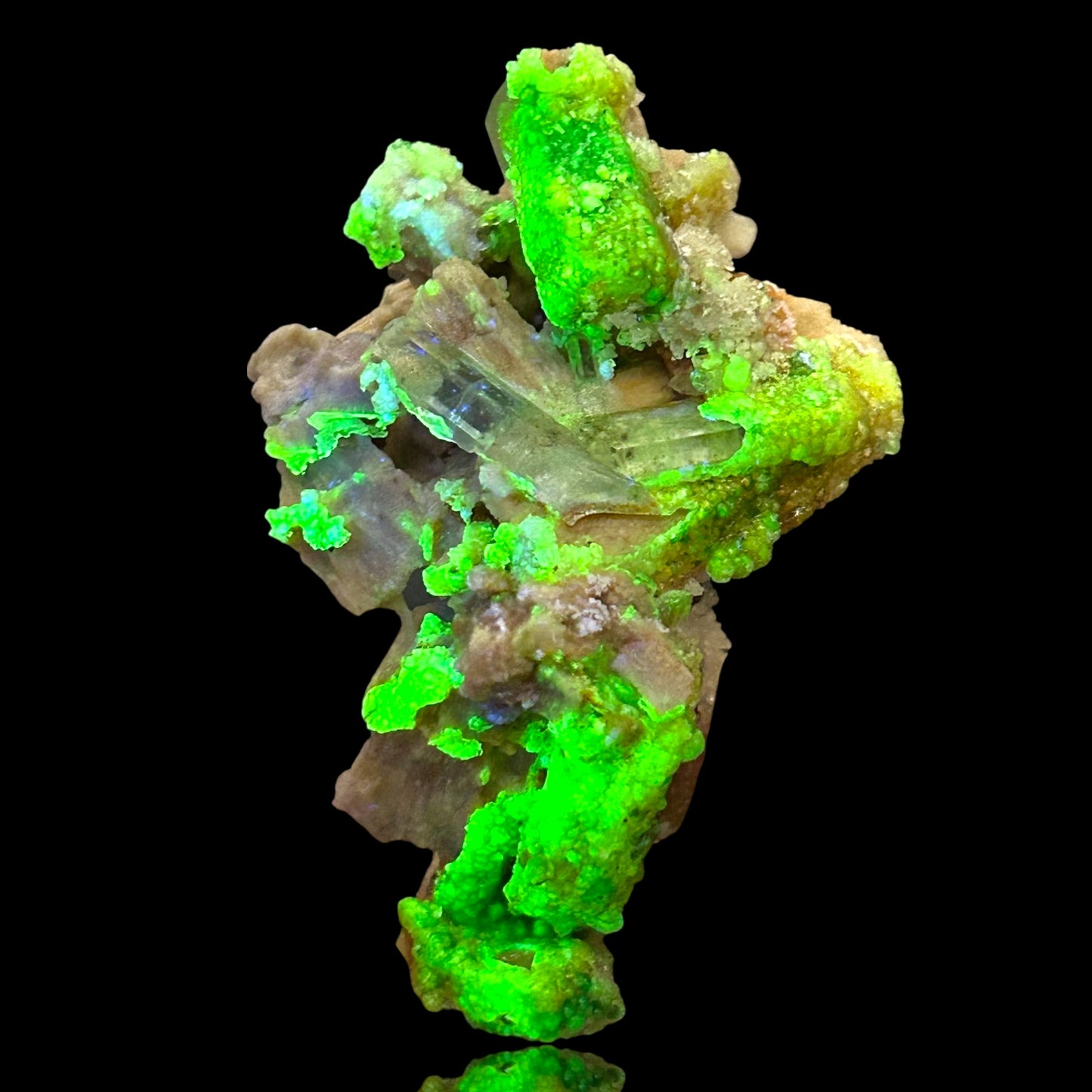 Hyalit, Aquamarin, Orthoklas - Erongo, Namibia