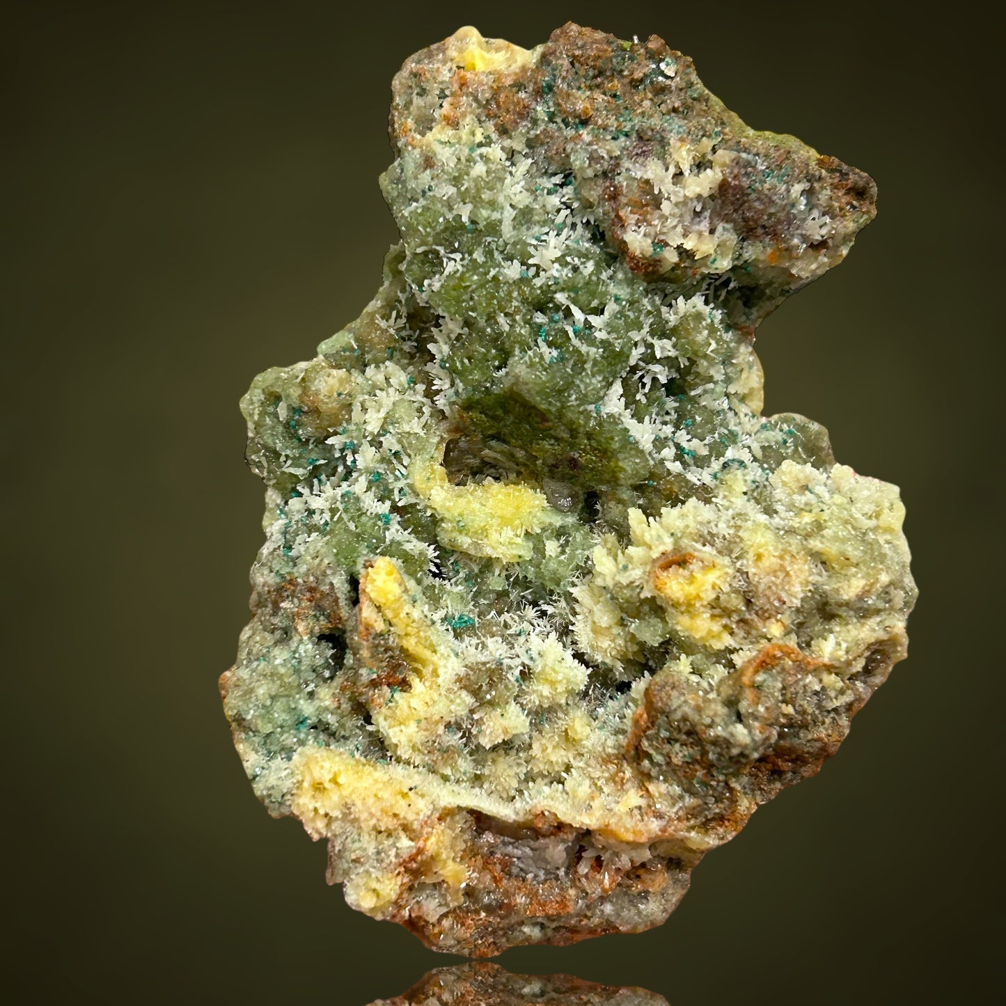 Grüner Smithsonit, Mimetesit, Malachit – Tsumeb, Namibia