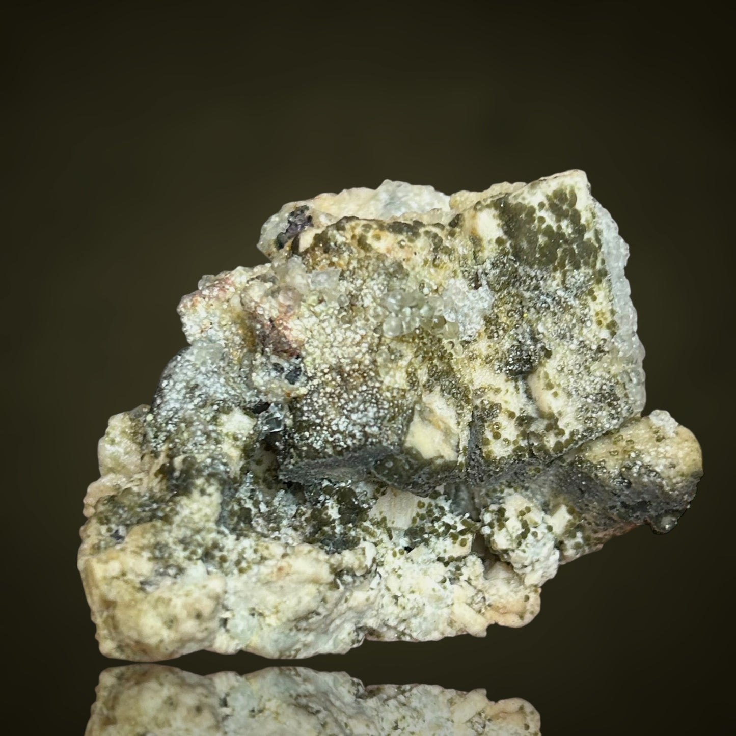 Hyalit/e, Sphaerosiderit/e, Orthoclas/e - Erongo, Namibia