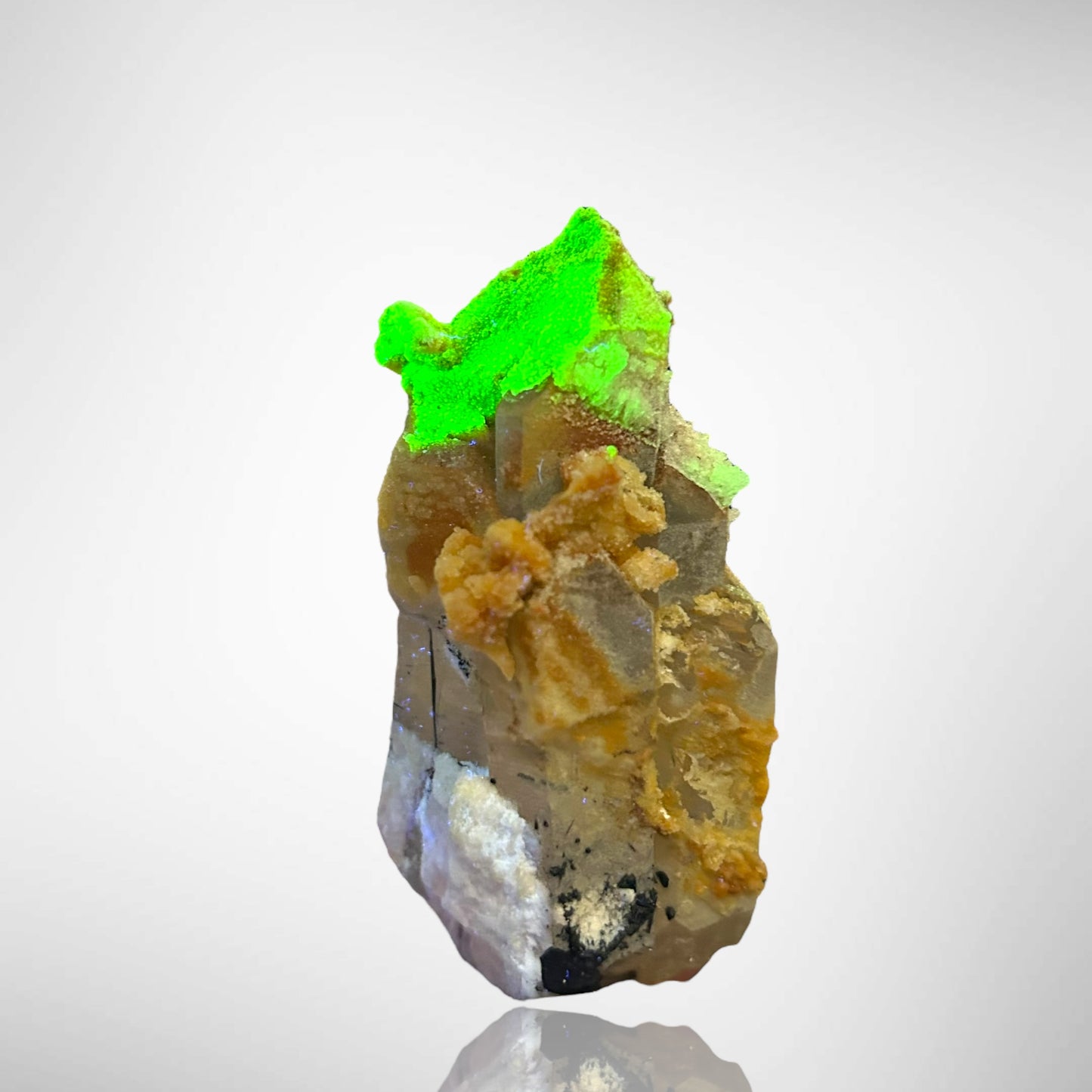 Hyalite on Quarz - Erongo, Namibia