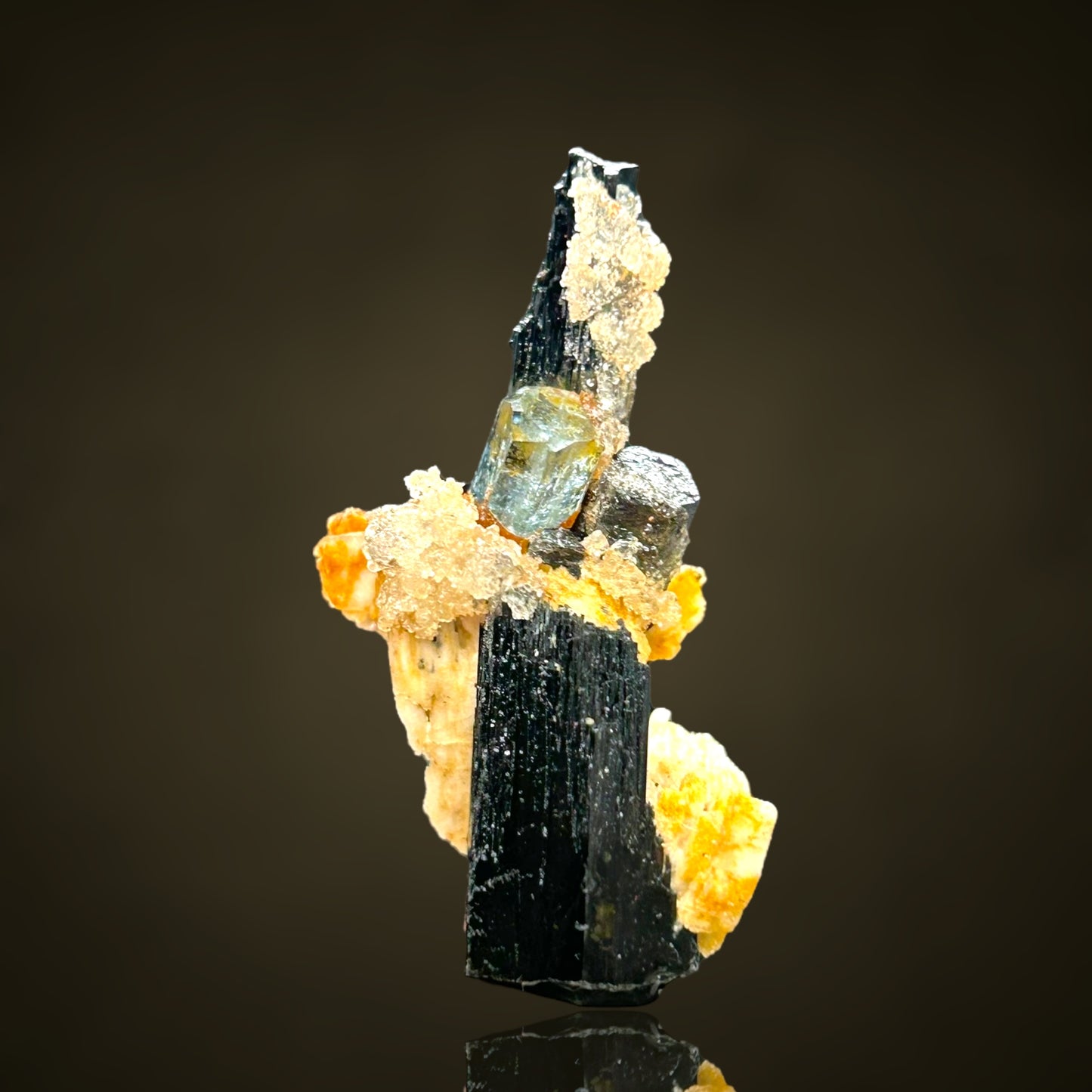 Aquamarin/e, Hyalit/e, Schorl - Erongo, Namibia