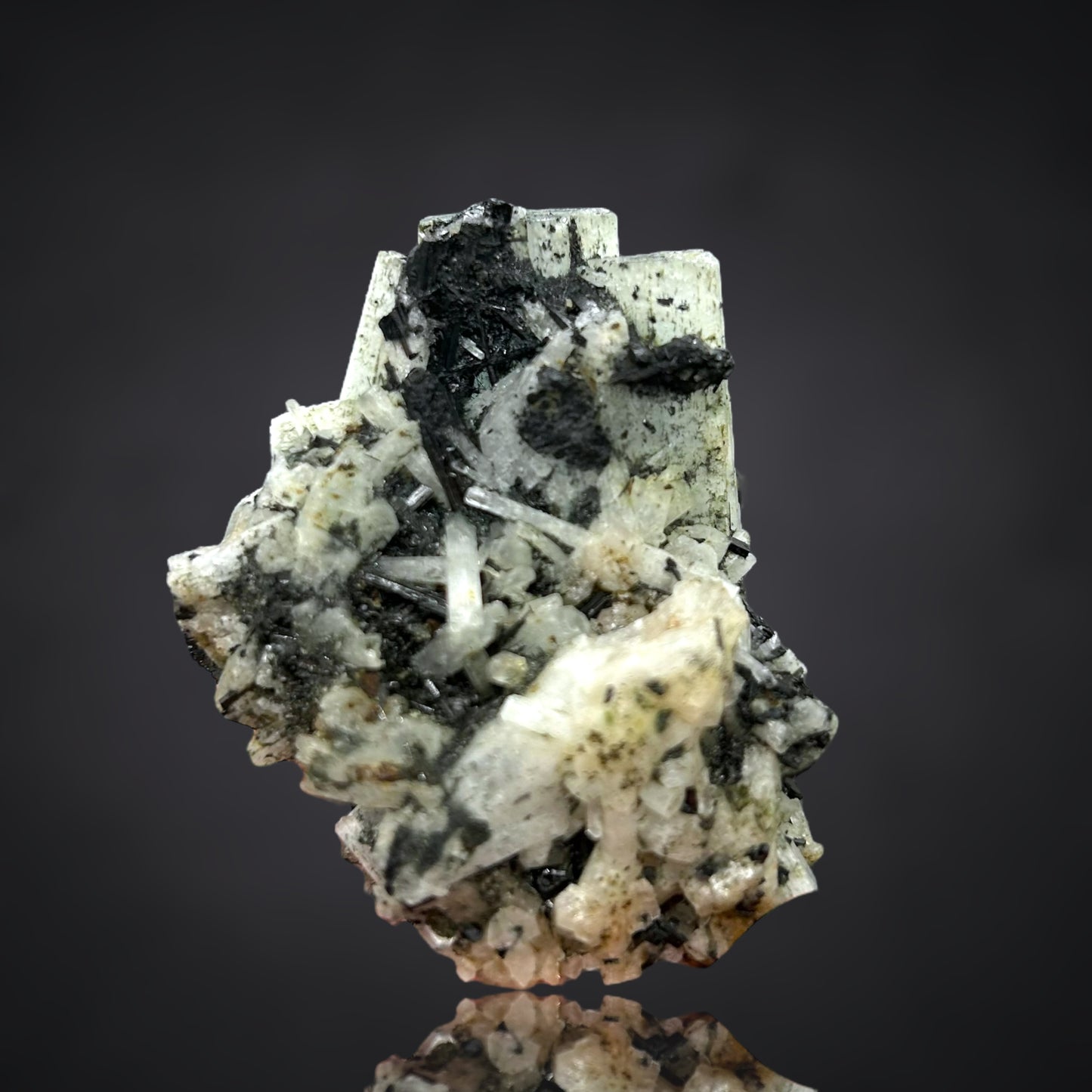 Aquamarin/e, Schorl Tourmaline - Erongo, Namibia
