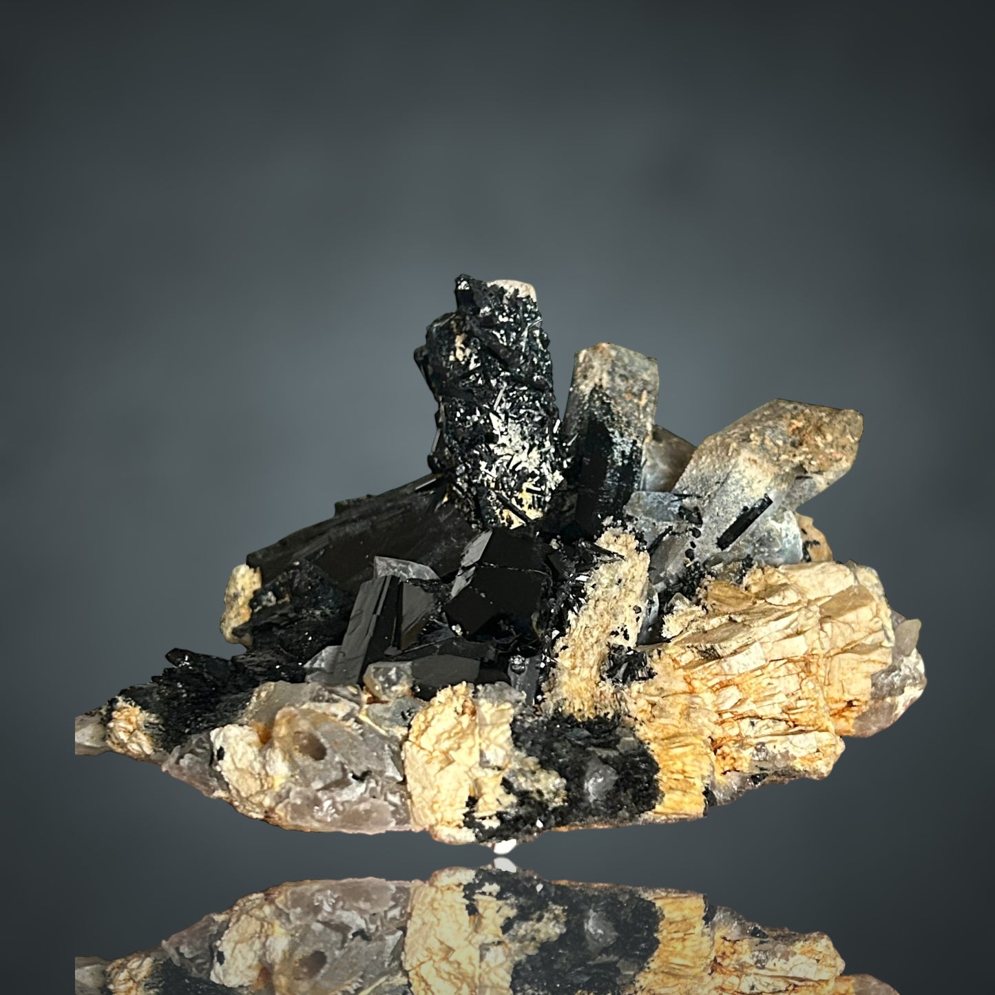 Schörl, Rauchquarz, Orthoklas – Erongo, Namibia