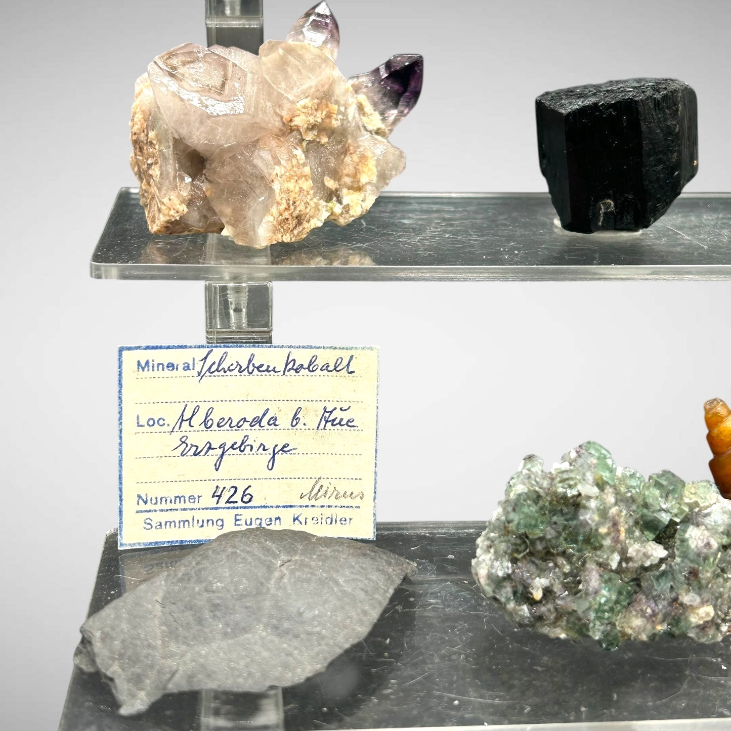 Mineral collection worldwide