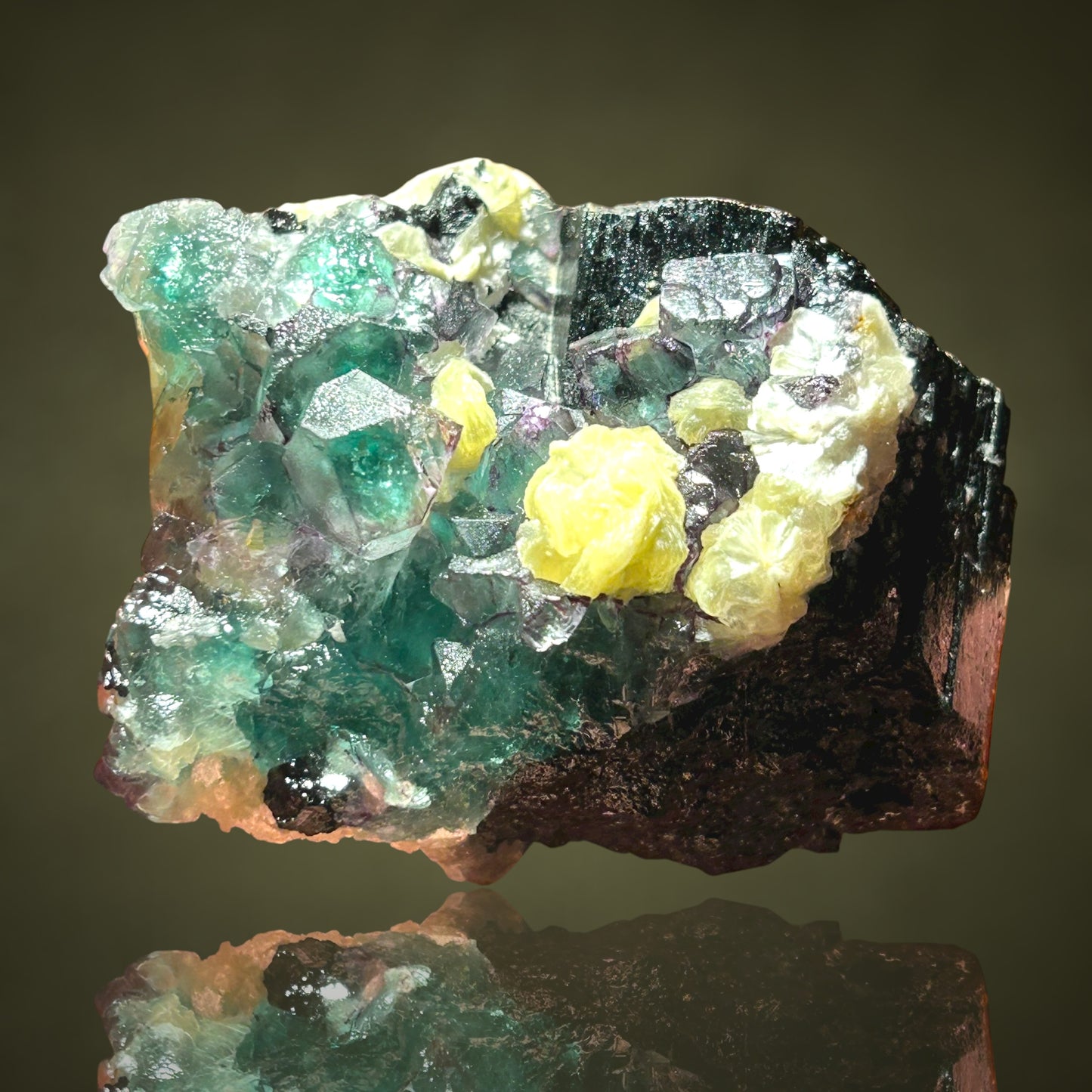 Fluorite, (Li-)Zinnwaldite, Tourmaline - Erongo, Namibia