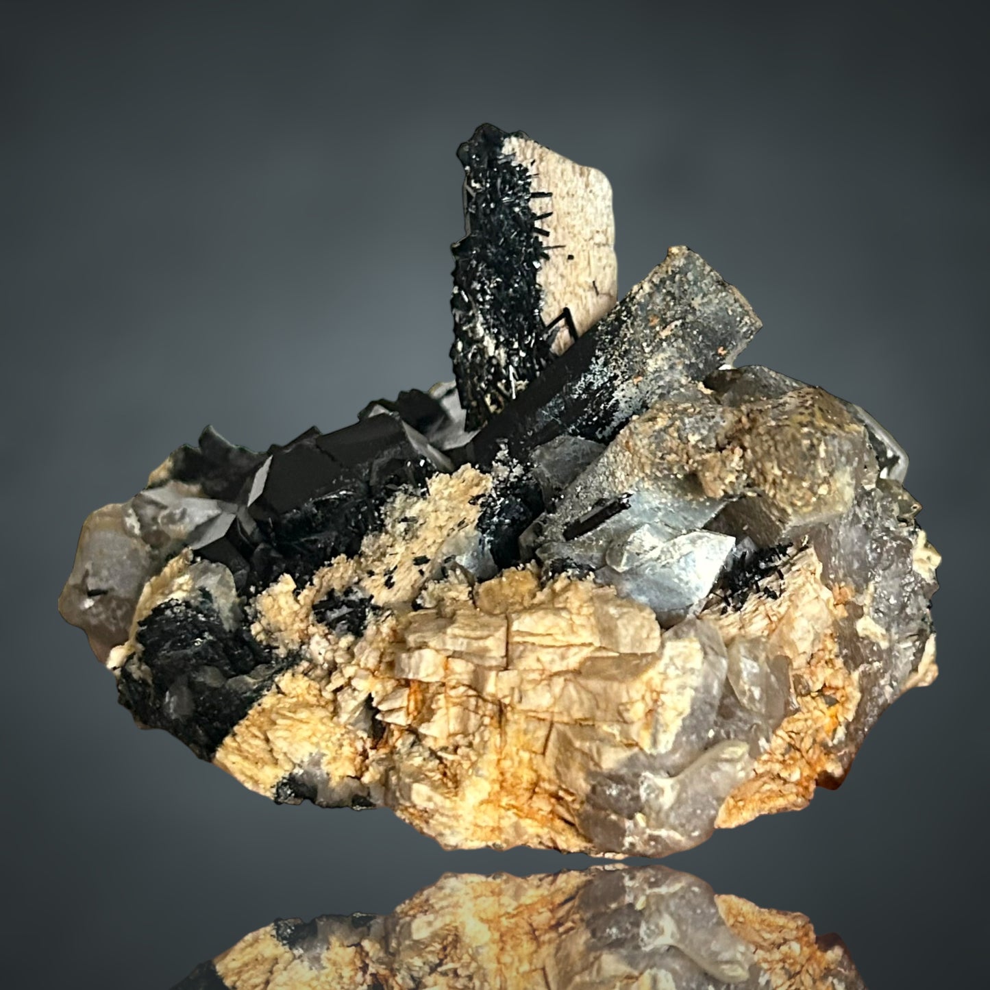 Schörl, Rauchquarz, Orthoklas – Erongo, Namibia