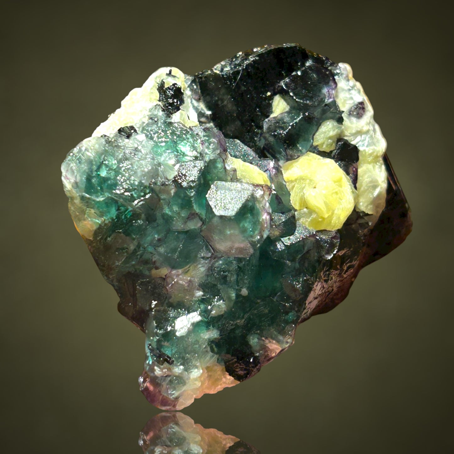 Fluorite, (Li-)Zinnwaldite, Tourmaline - Erongo, Namibia