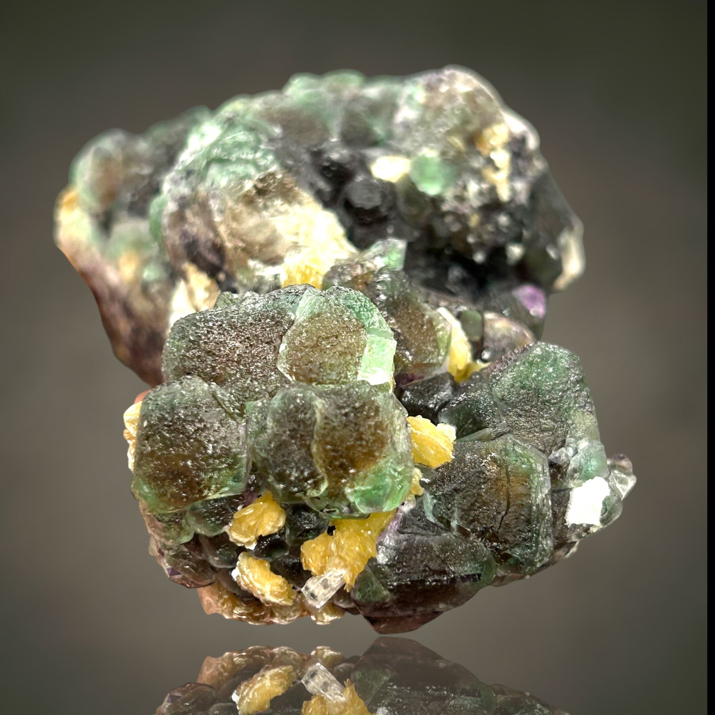 Fluorit, Zinnwaldit, Hyalit – Erongo, Namibia